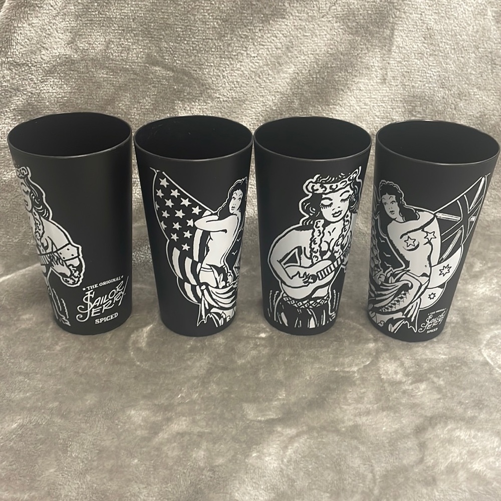 4) Tattoo Art SAILOR JERRY SPICED RUM tumblers - NEW